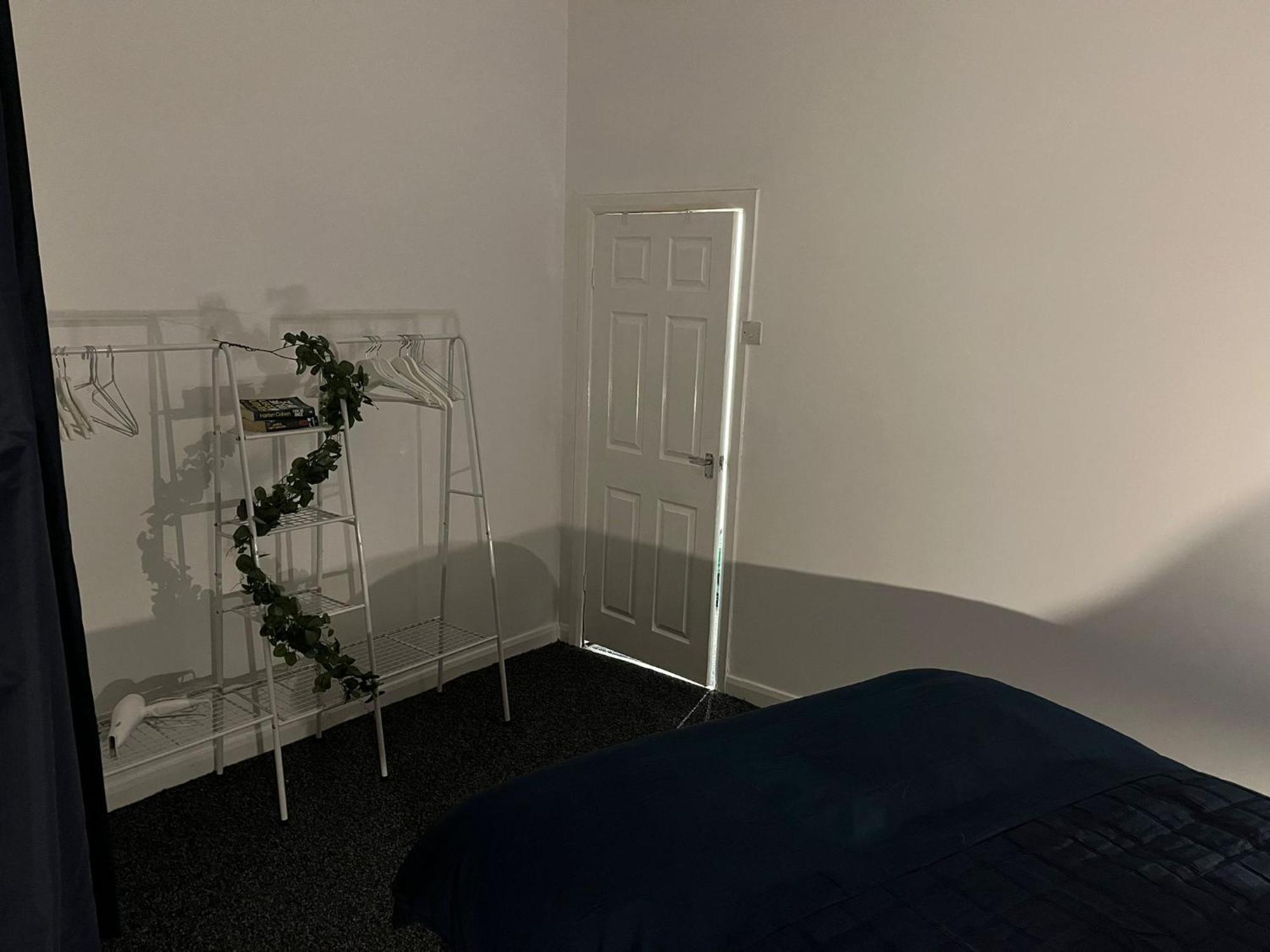 Large Ground Floor Apartment - South Shields - 3 Minutes From South Tyneside Hospital, 8 Minutes From Beach Exterior foto