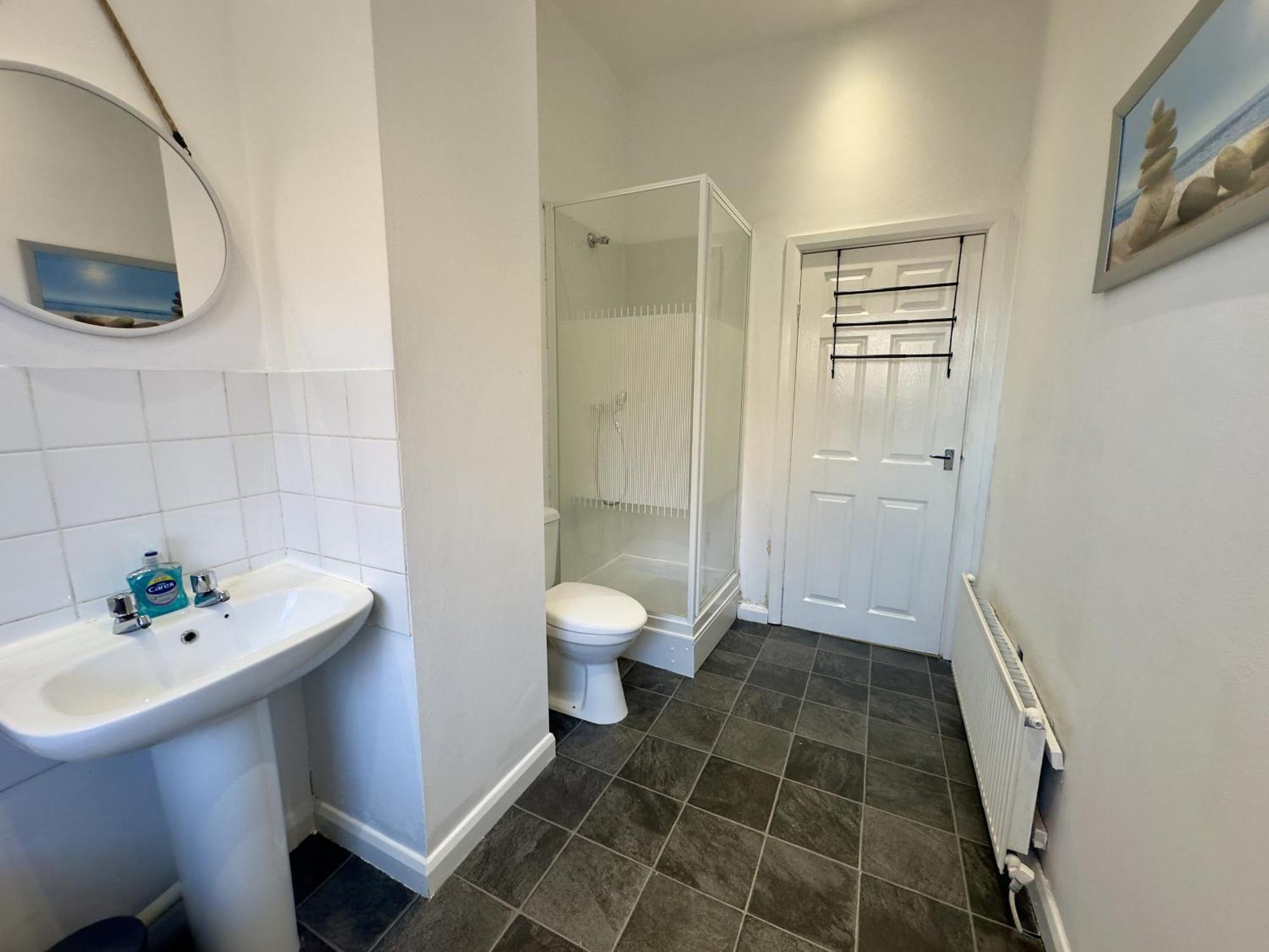 Large Ground Floor Apartment - South Shields - 3 Minutes From South Tyneside Hospital, 8 Minutes From Beach Exterior foto